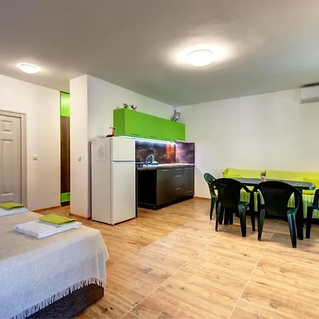Studio Ultra Neptun - 4person With Veranda 公寓